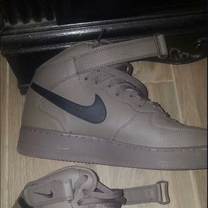 Nike Air Force One mid’s size 11